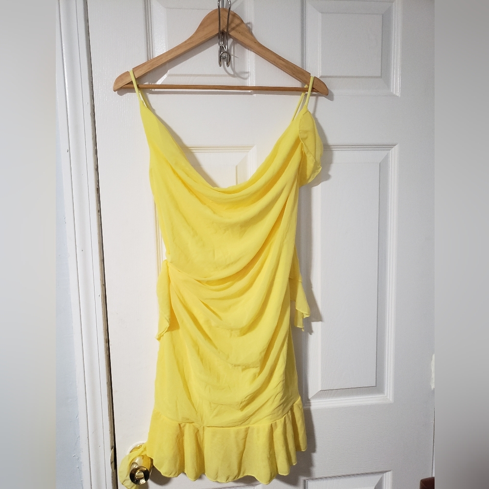Hello Molly Elegant Yellow Dress
